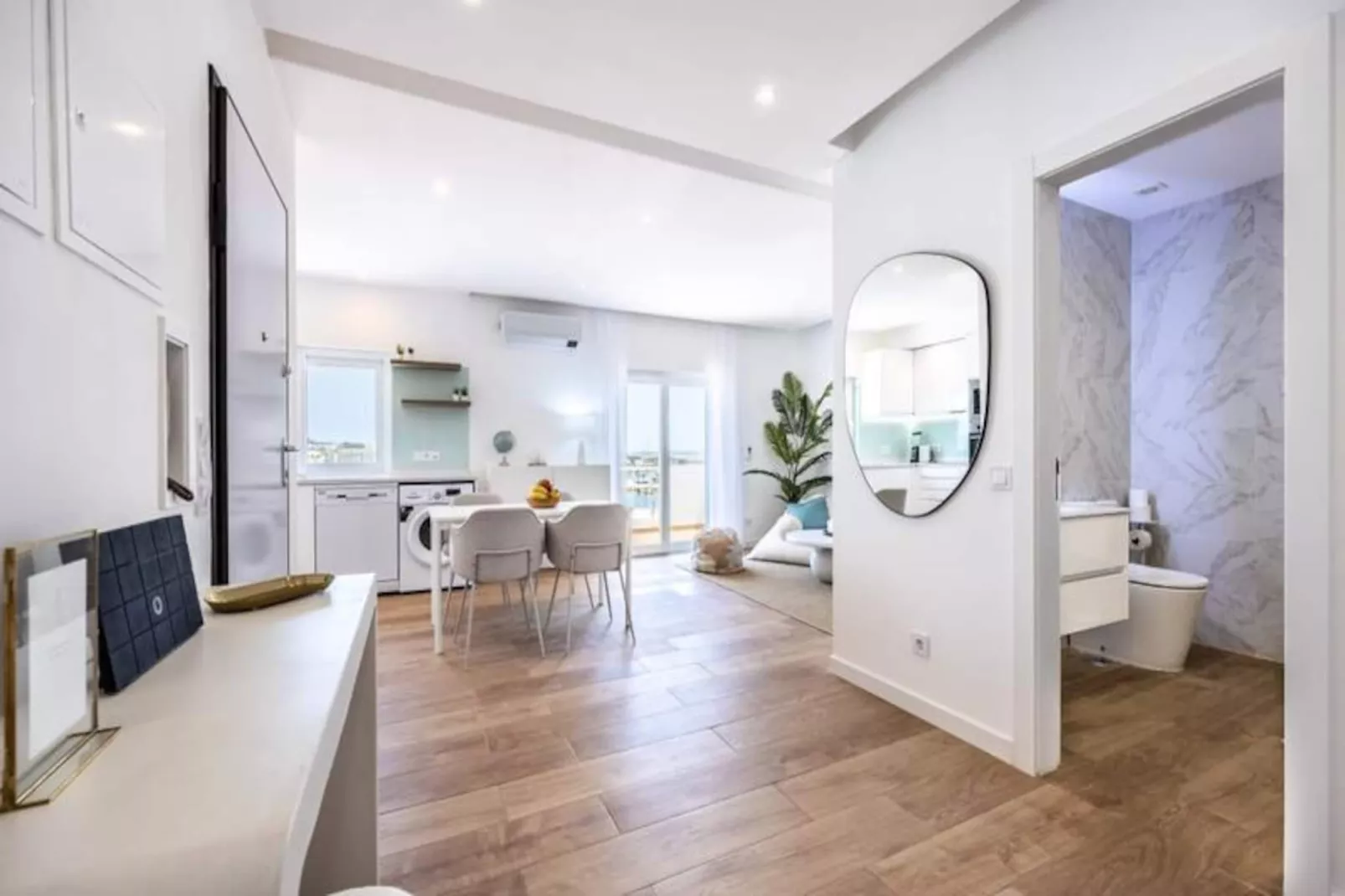 City Centre Ocean View Apartment-Niet-getagd