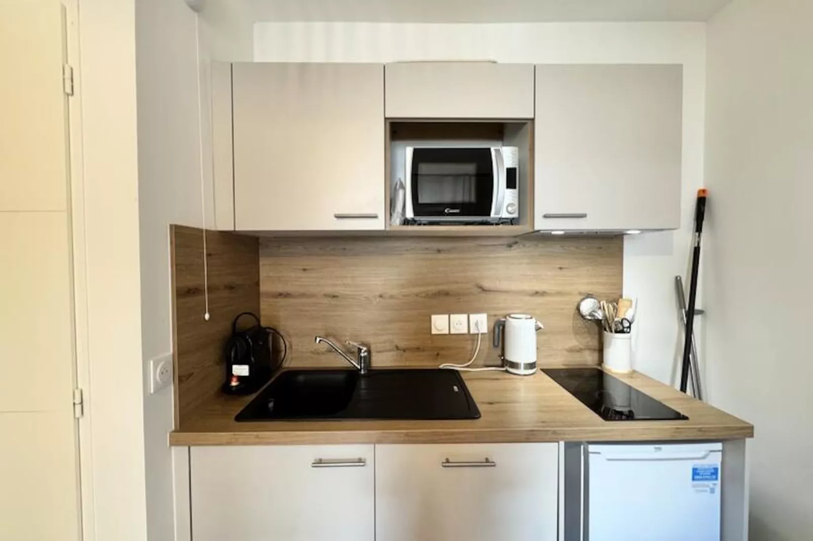 Résidence Le Living Stone B - Niet-getagd