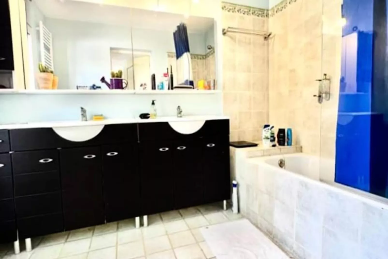 Résidence Maison De Vacances Au Centre-ville D'antibes Avec Piscine Priv&eacute;e-Niet-getagd