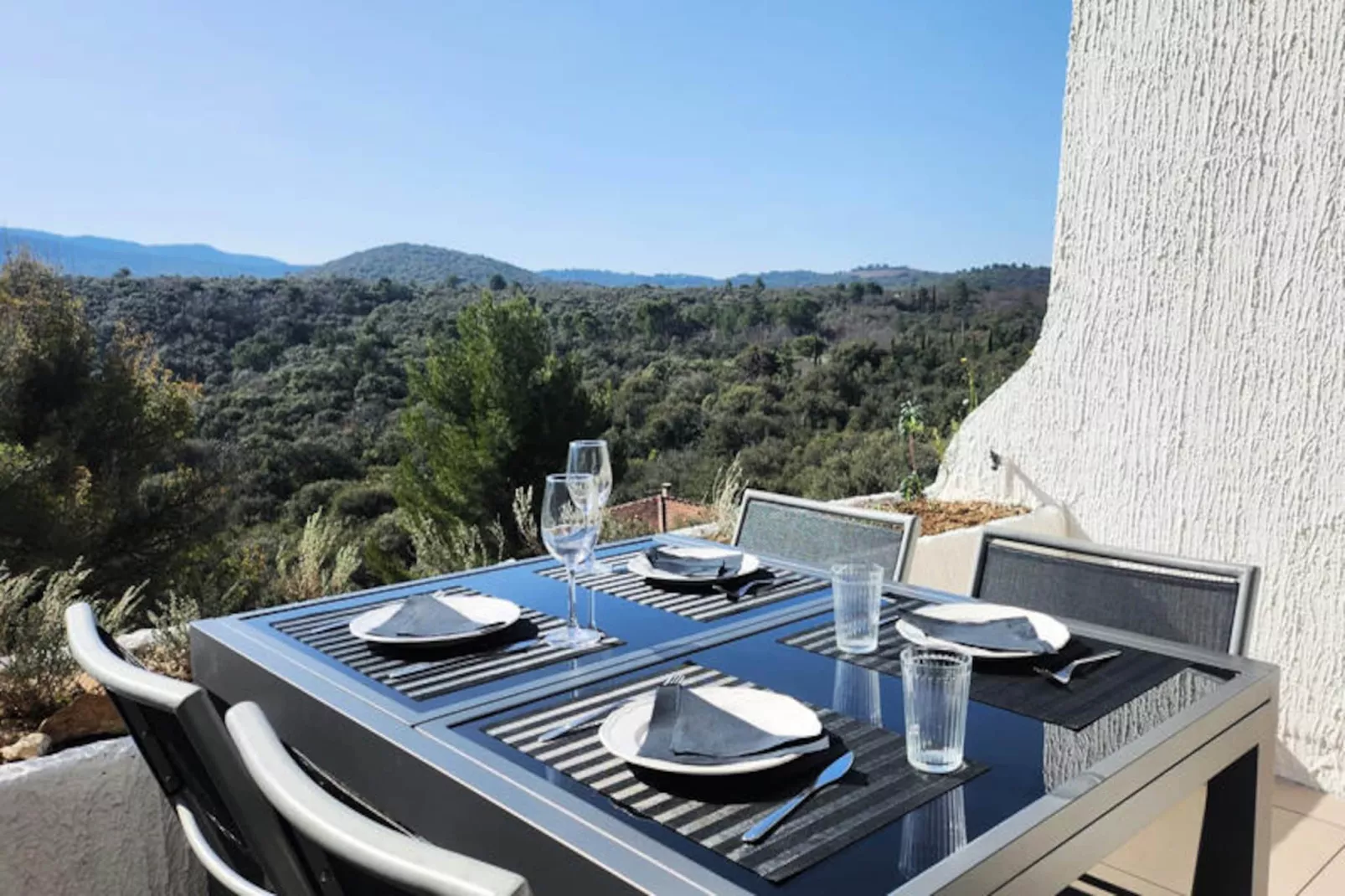 Studio à Mollans sur Ouvèze-Niet-getagd