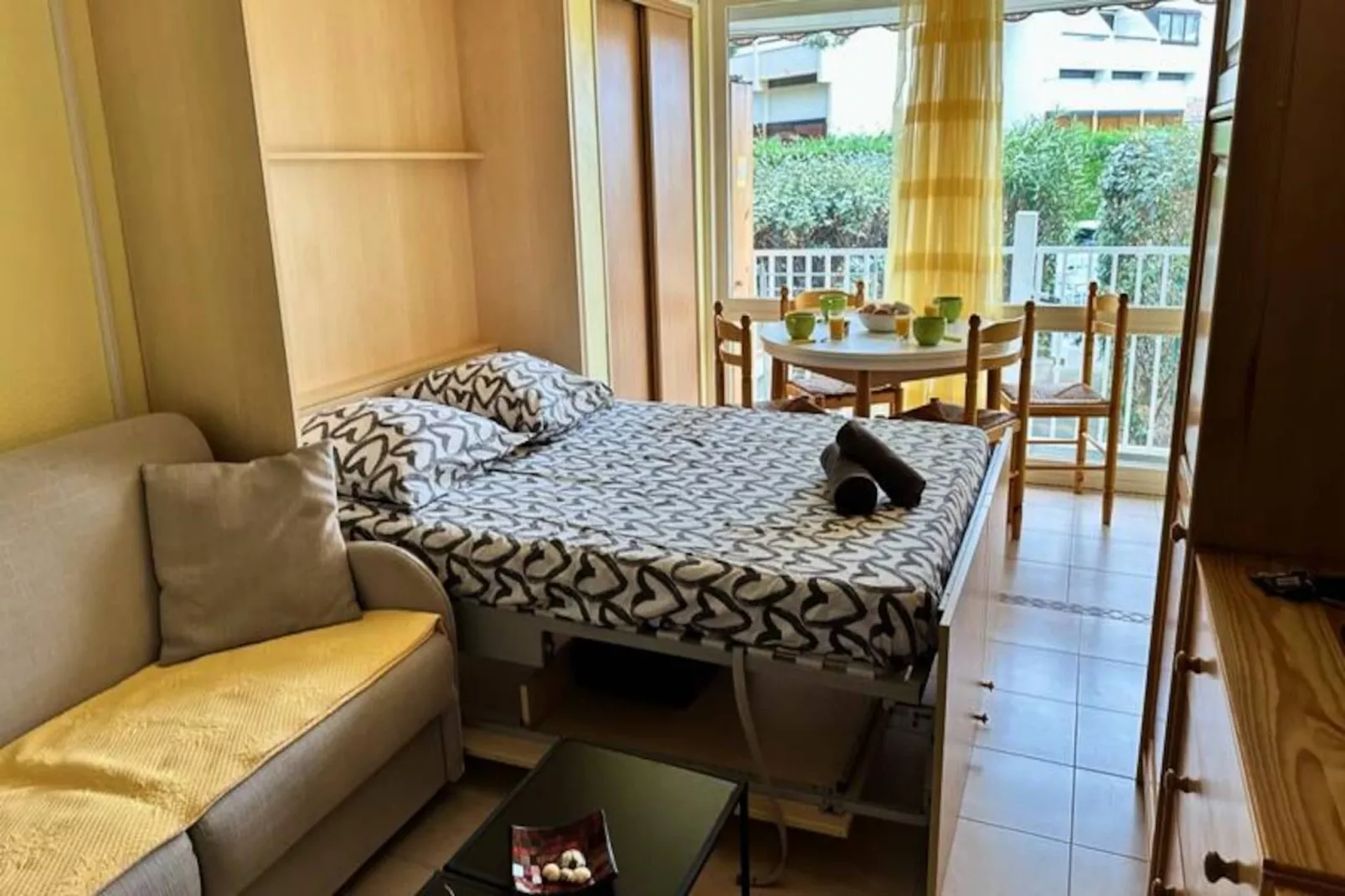 Résidence L'or&eacute;e De Camargue Studio Avec Cour-Niet-getagd