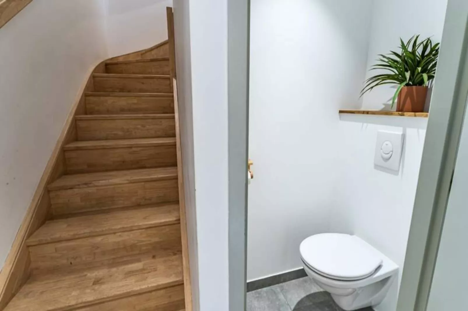 Appartement Pour 2 Personnes En Duplex Avec Terrasse Et Parking-Niet-getagd