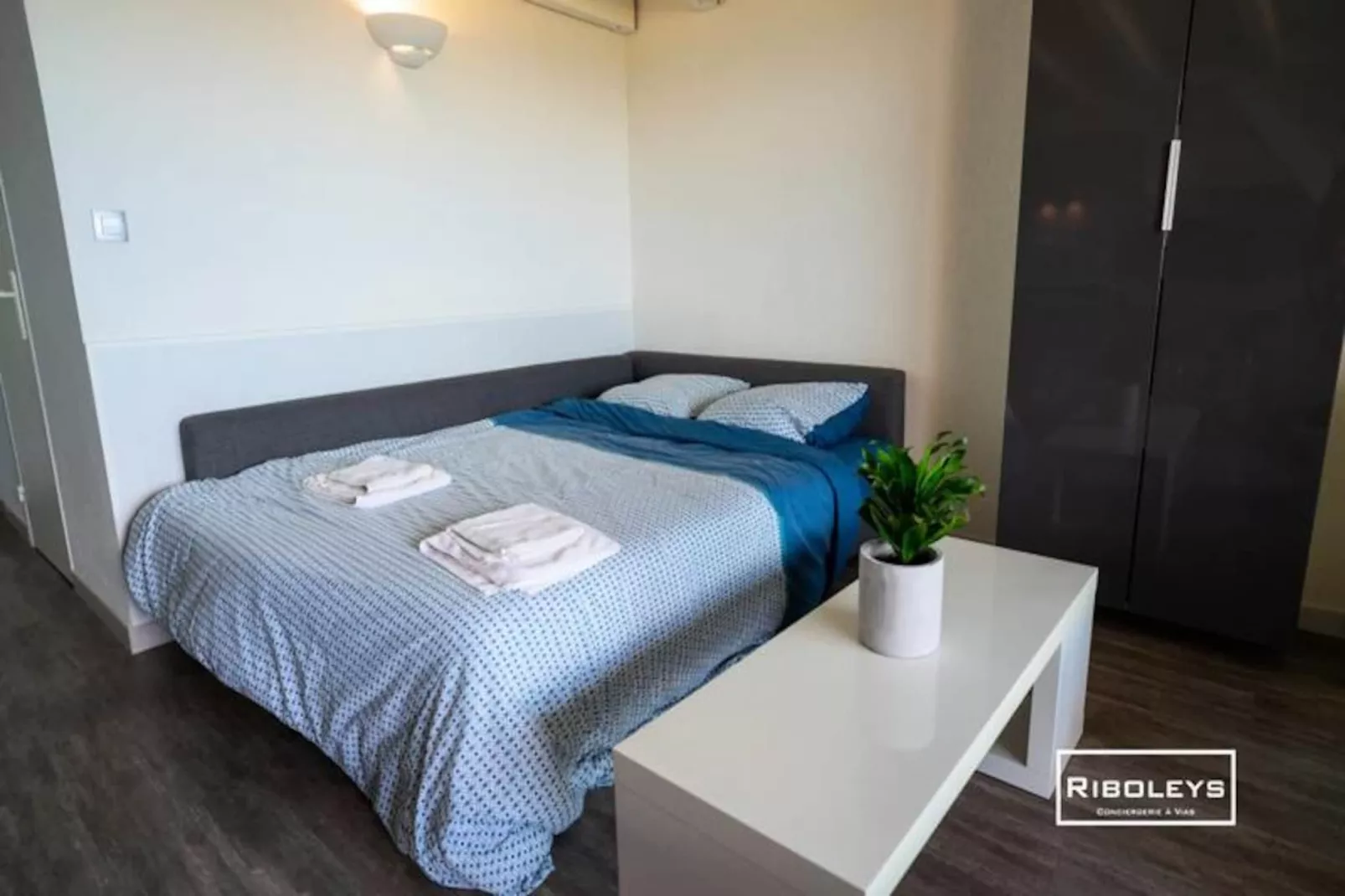 Vias-plage - Appartement Climatis&eacute; Avec Piscine Face &agrave; La Mer-Niet-getagd