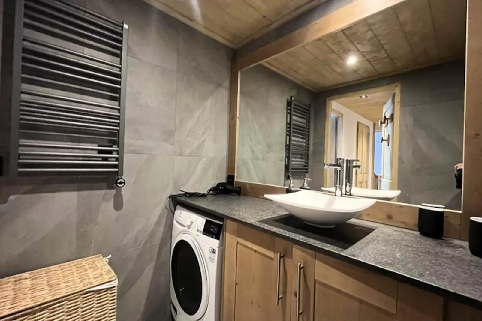 Résidence Manaka-Niet-getagd