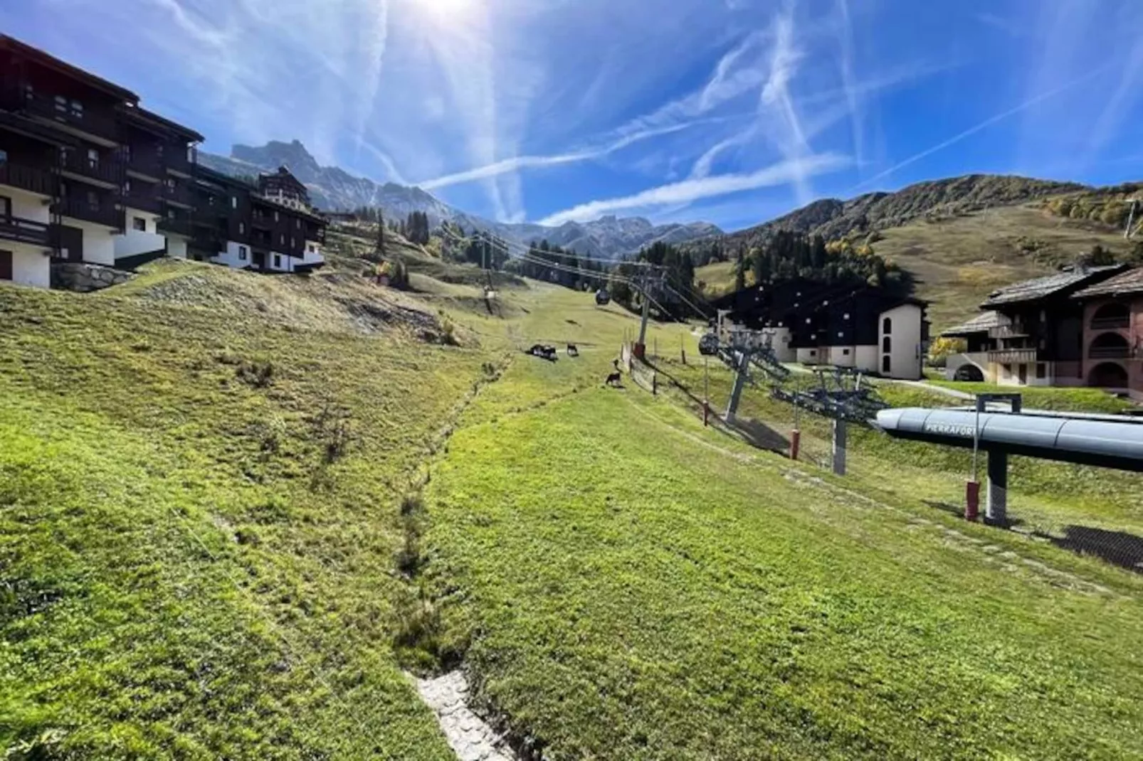 Résidence Pierrafort G-Niet-getagd