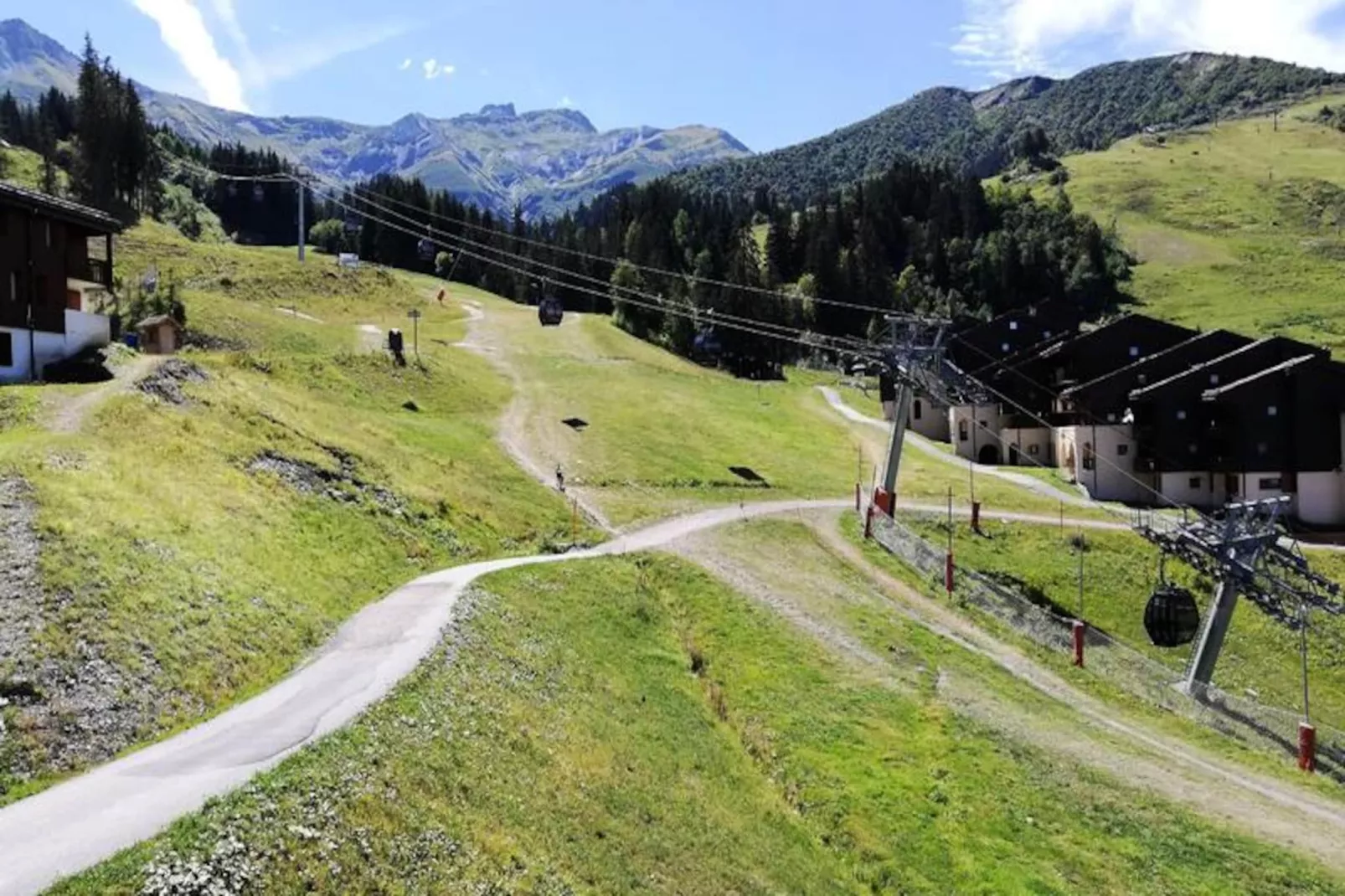 Résidence Pierrafort G-Niet-getagd