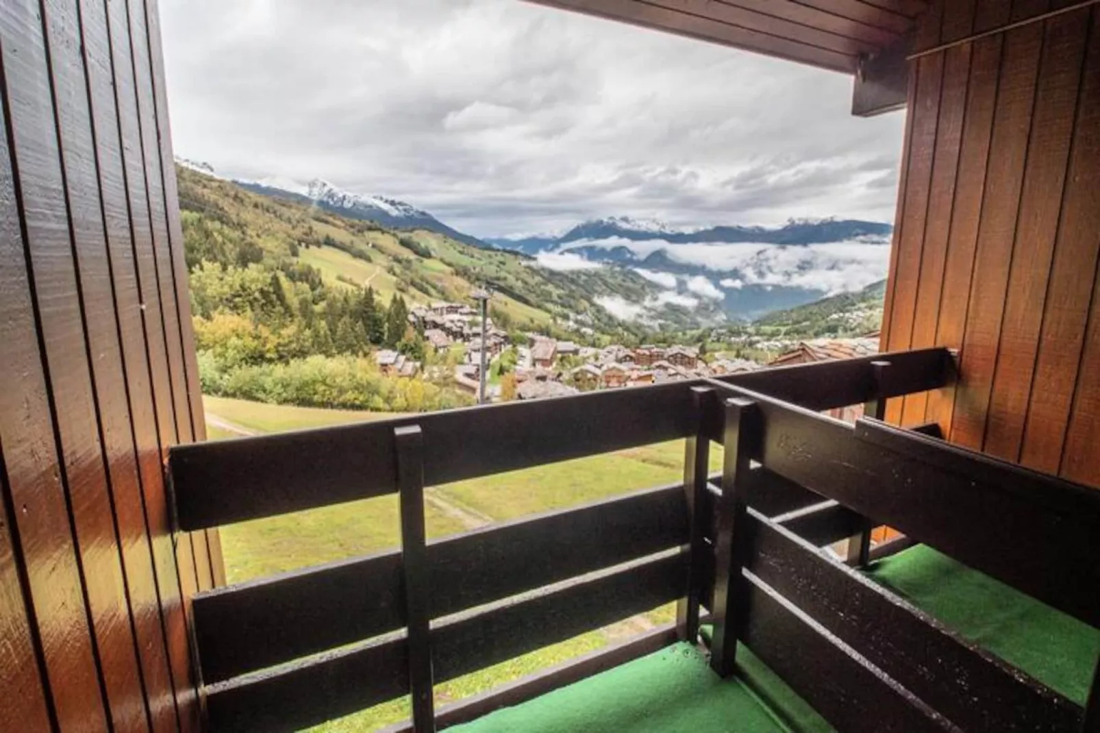 Résidence Orgentil G-Niet-getagd