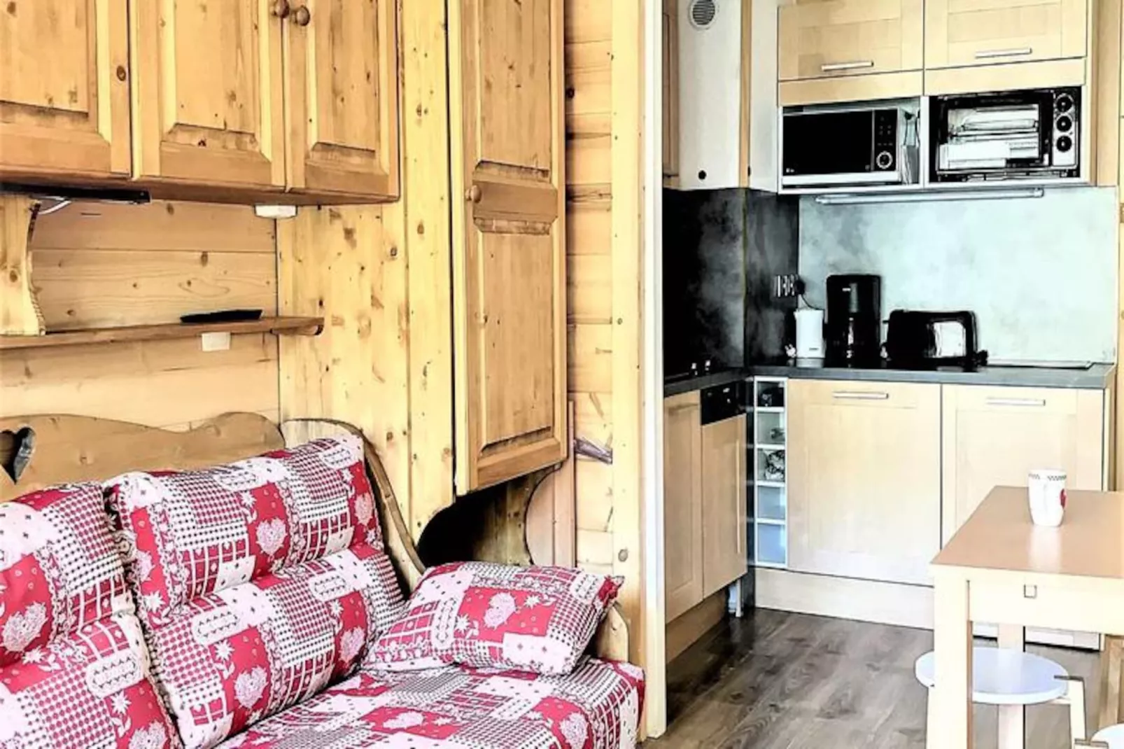 Résidence Cosmos-Niet-getagd