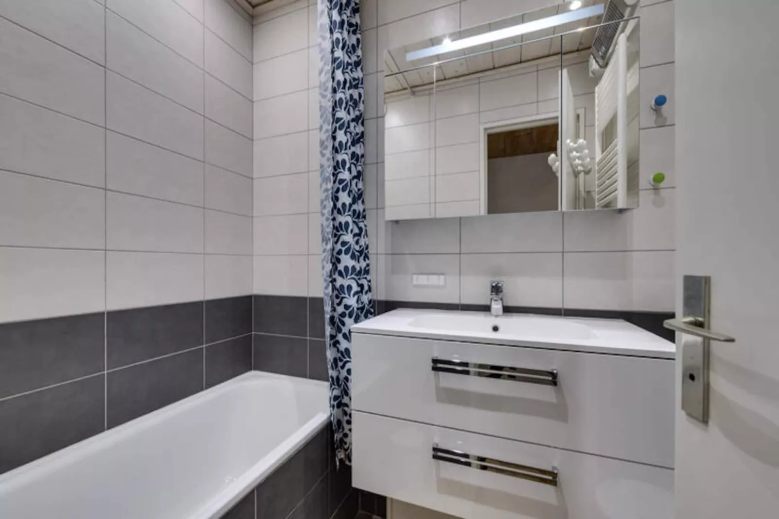 Résidence Genepi-Niet-getagd