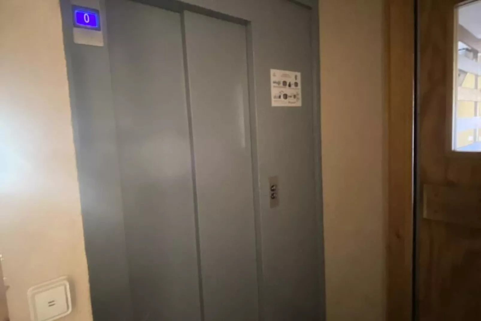 Résidence Reine Blanche-Niet-getagd