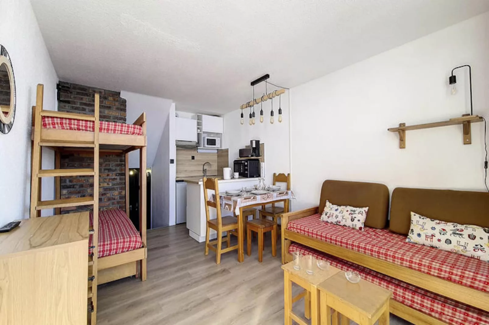 Résidence Cote Brune-Niet-getagd