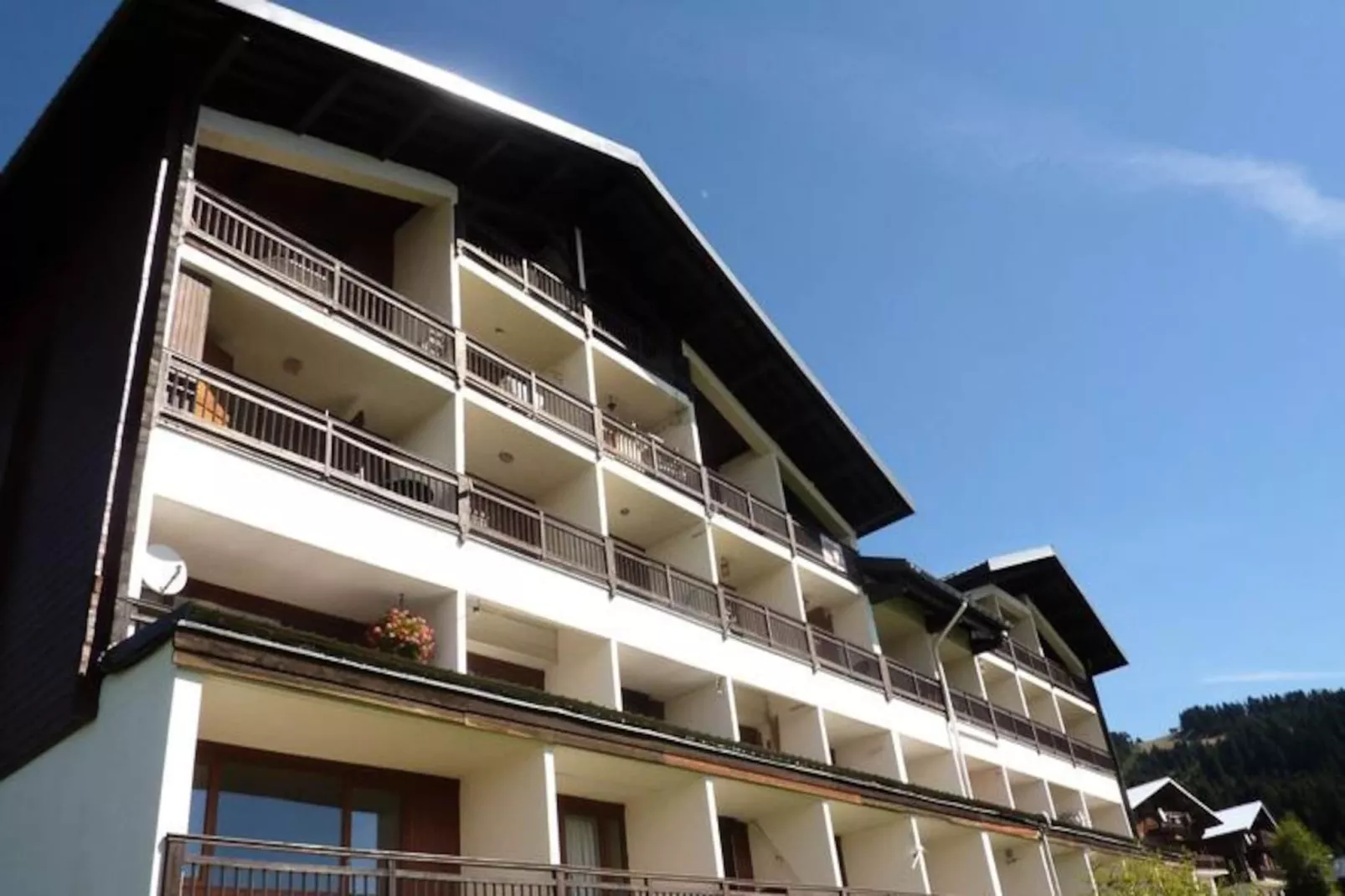 Résidence Mirantin-Niet-getagd