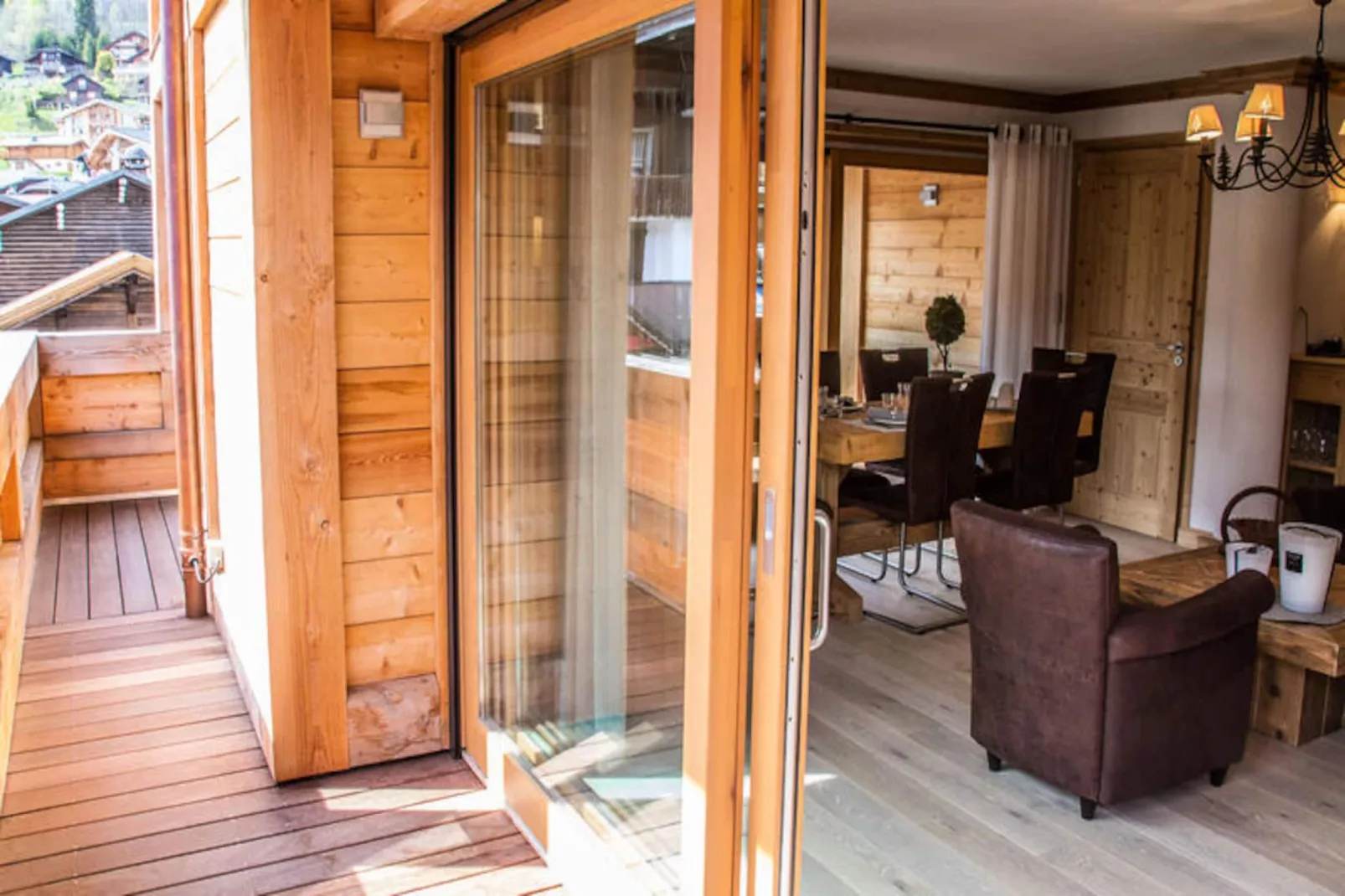 Résidence Mont Chery-Niet-getagd