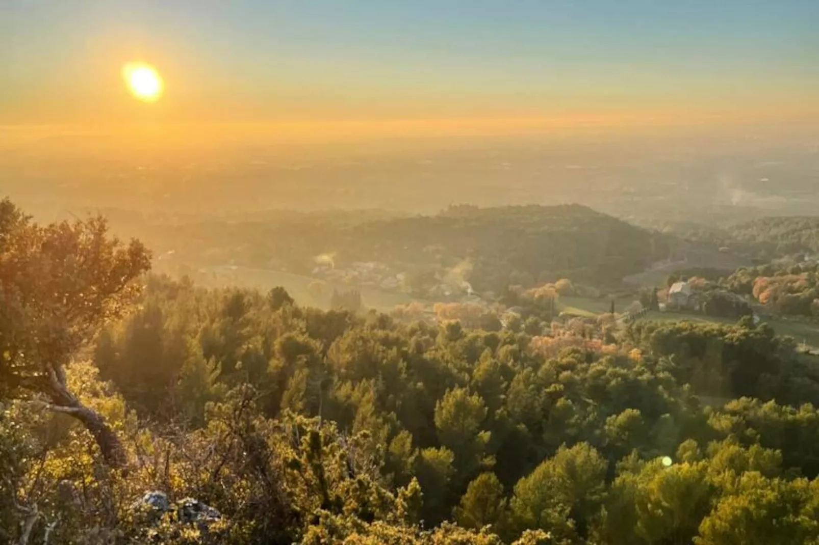 Sous Le Soleil De Provence-Niet-getagd