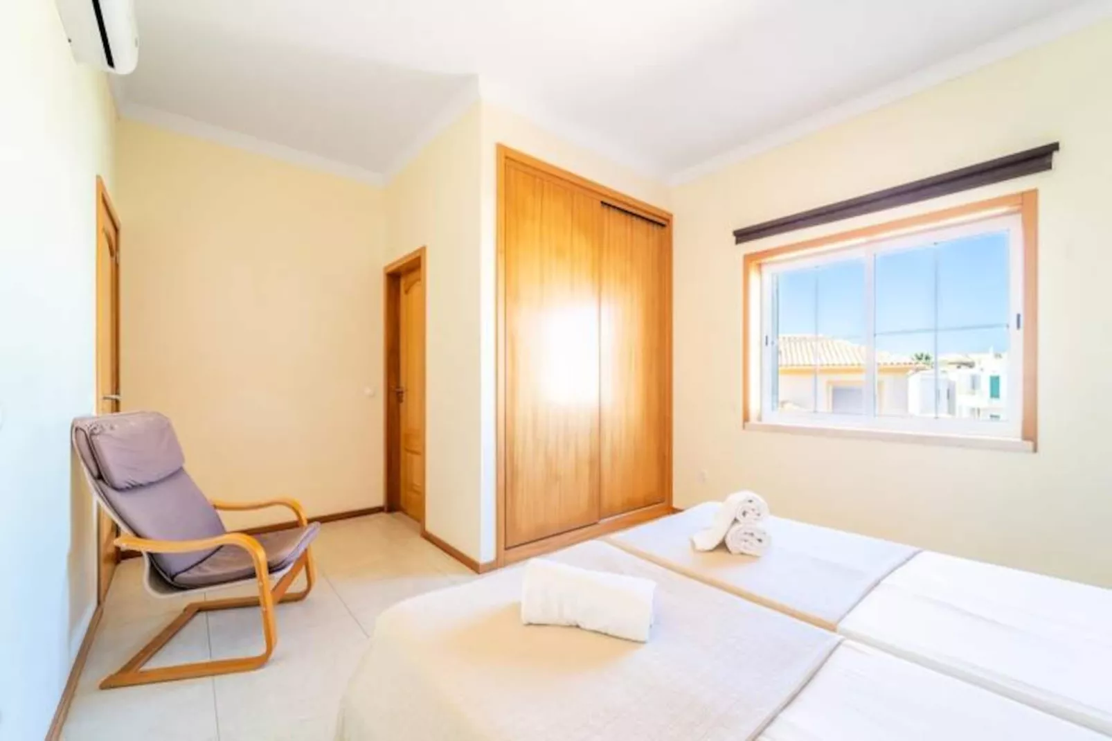 Maison à Guia-Niet-getagd