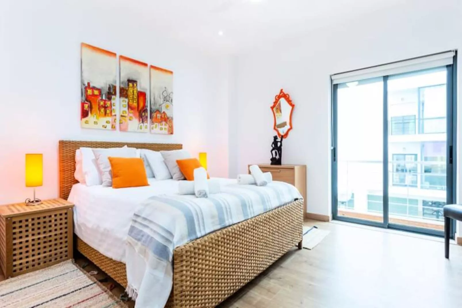 Artistic And Stylish Apartment-Niet-getagd