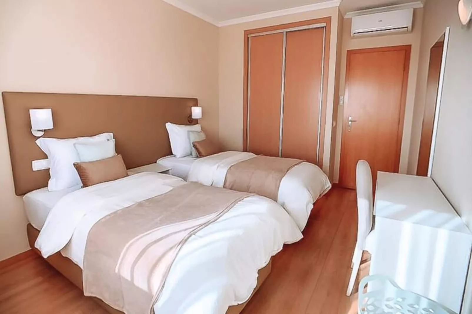 Plant Paradise Apartment-Niet-getagd