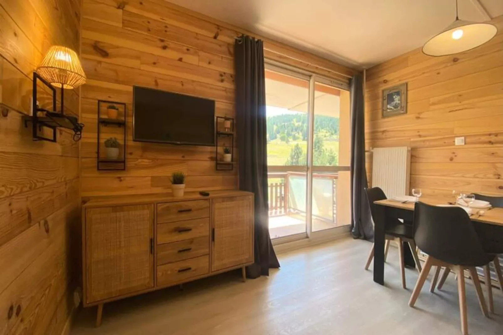 Résidence Le Bois D'aurouze-Niet-getagd