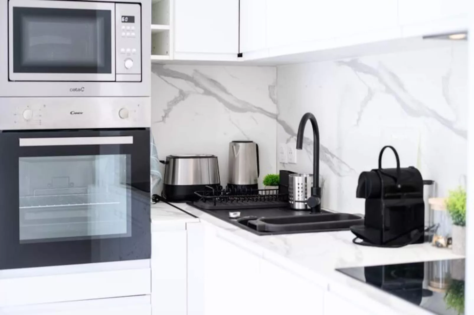 06bz - Appartement Moderne Au C&oelig;ur Du Port-Niet-getagd