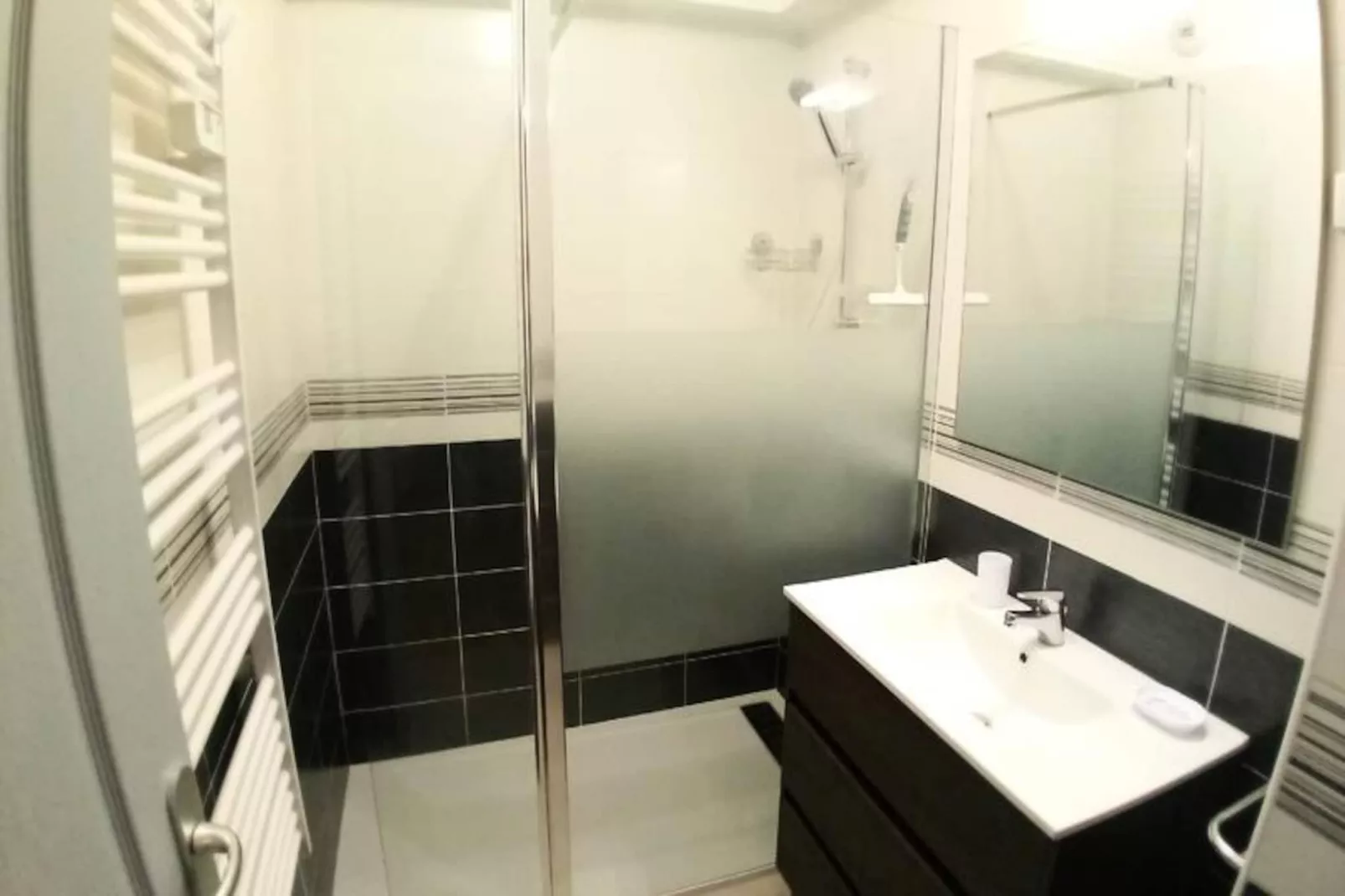 Les Appartements d'Etoiles d'Orion by Ateya-Niet-getagd