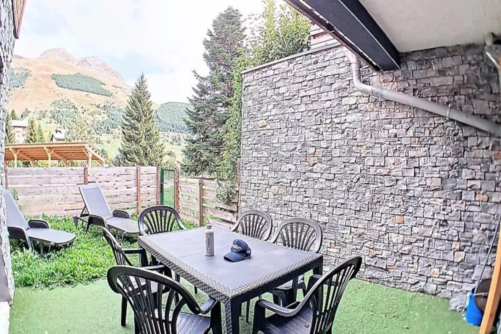 Résidence La Mariande-Niet-getagd