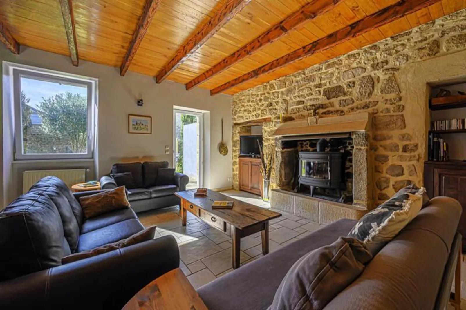 Résidence 13 Rue Brizeux-Niet-getagd