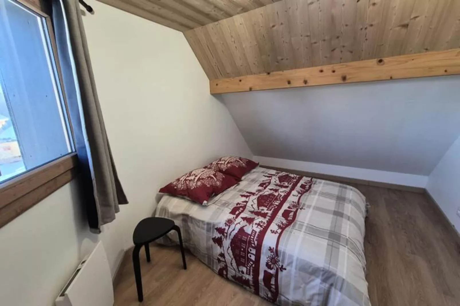 Chalet Nordique Pour 6 Personnes à La Féclaz - Piscine été-Niet-getagd