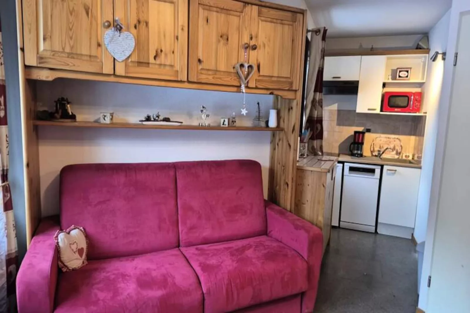 Appartement 4 Personnes Avec Piscine, Centre De La Station Feclaz-Niet-getagd