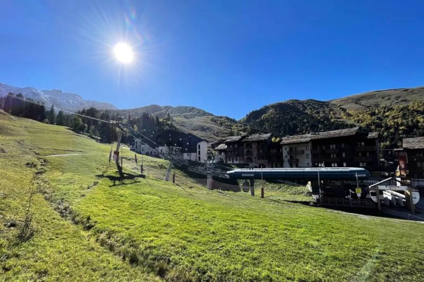 Résidence Pierrafort G-Niet-getagd