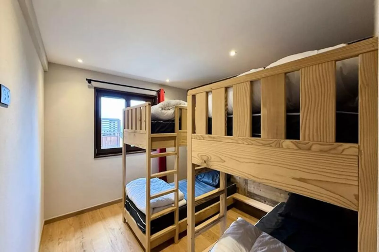 Résidence Complexe Aiguilles-Niet-getagd