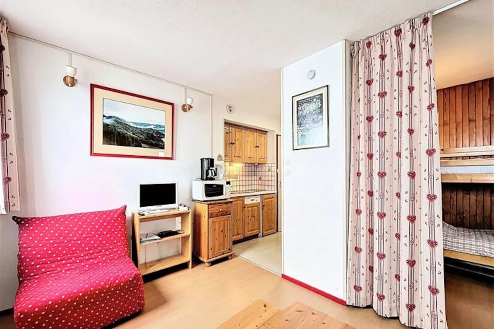 Résidence Baikonour-Niet-getagd