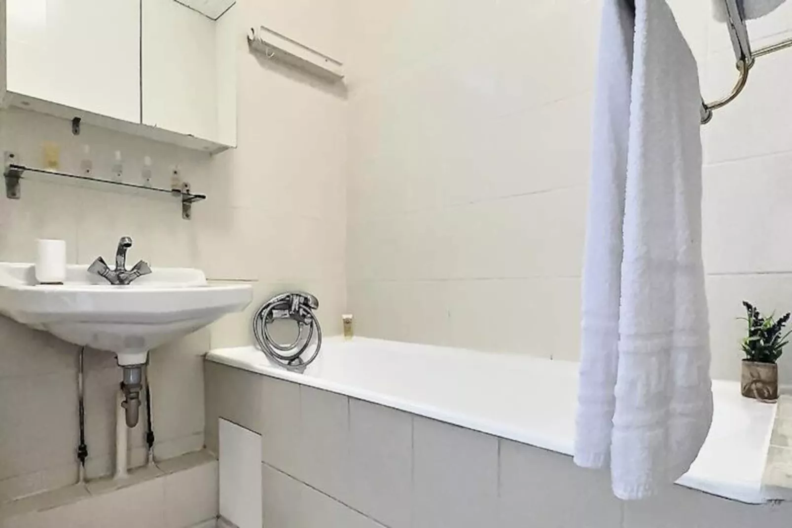 Résidence Les Roches Rouges A Ou B-Niet-getagd