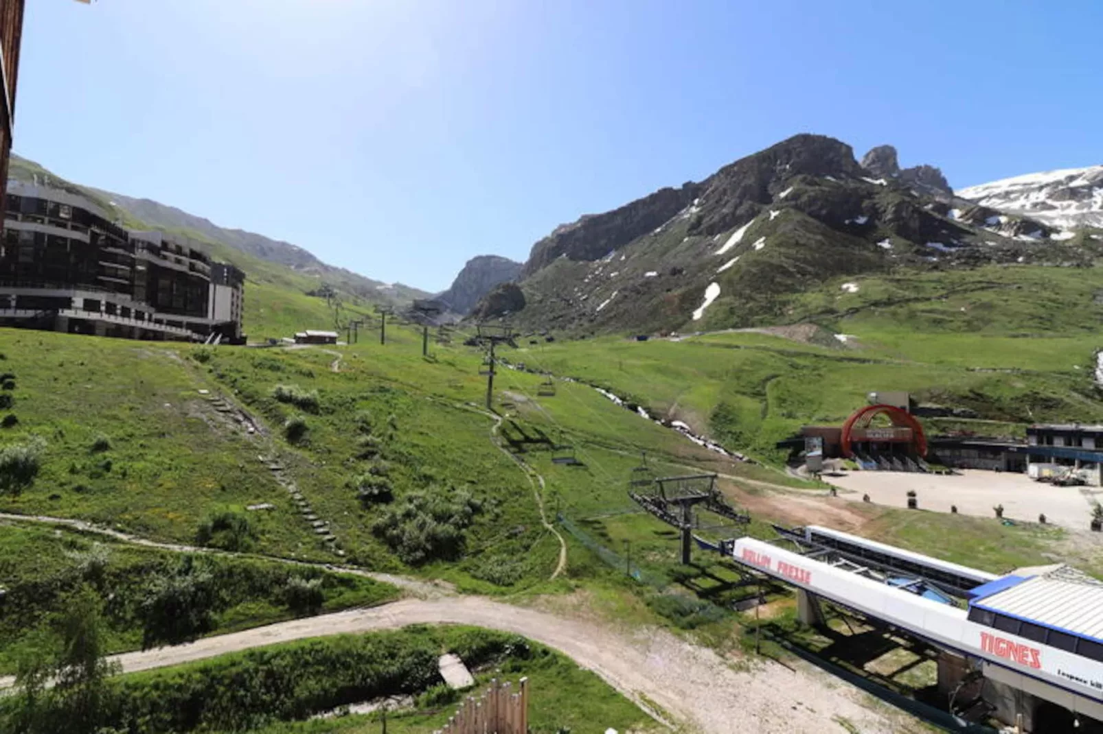 Résidence Rond Point Des Pistes C-Niet-getagd