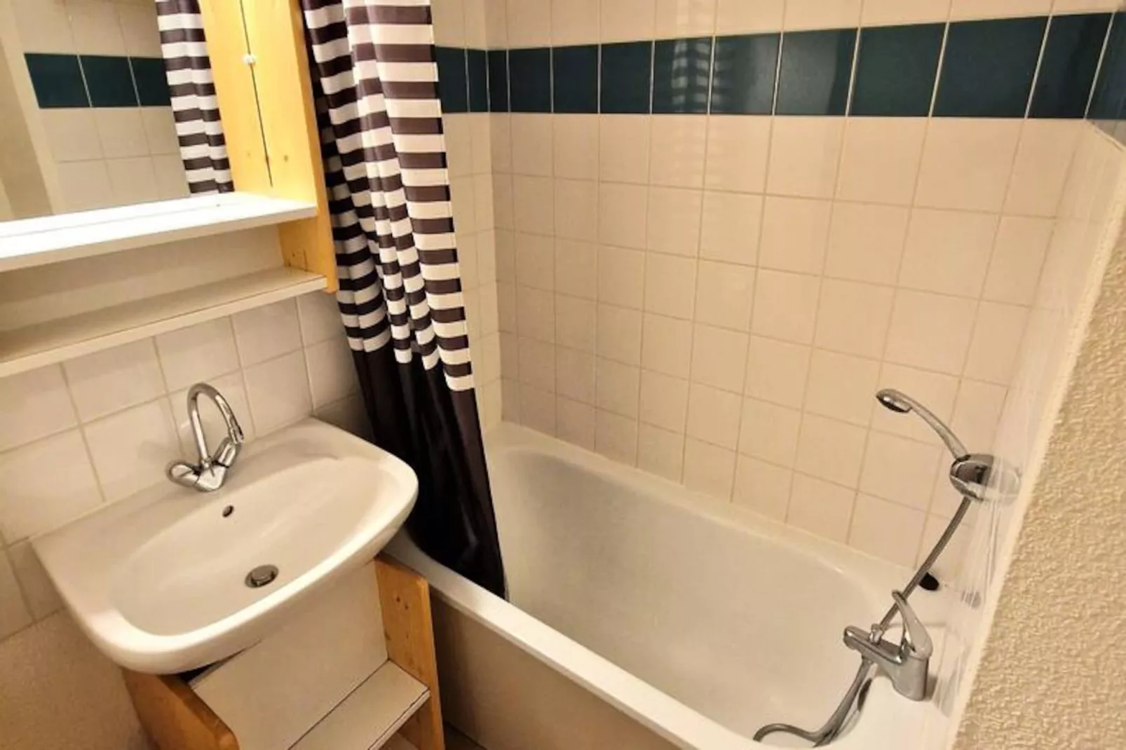 Résidence Le Cheval Blanc-Niet-getagd