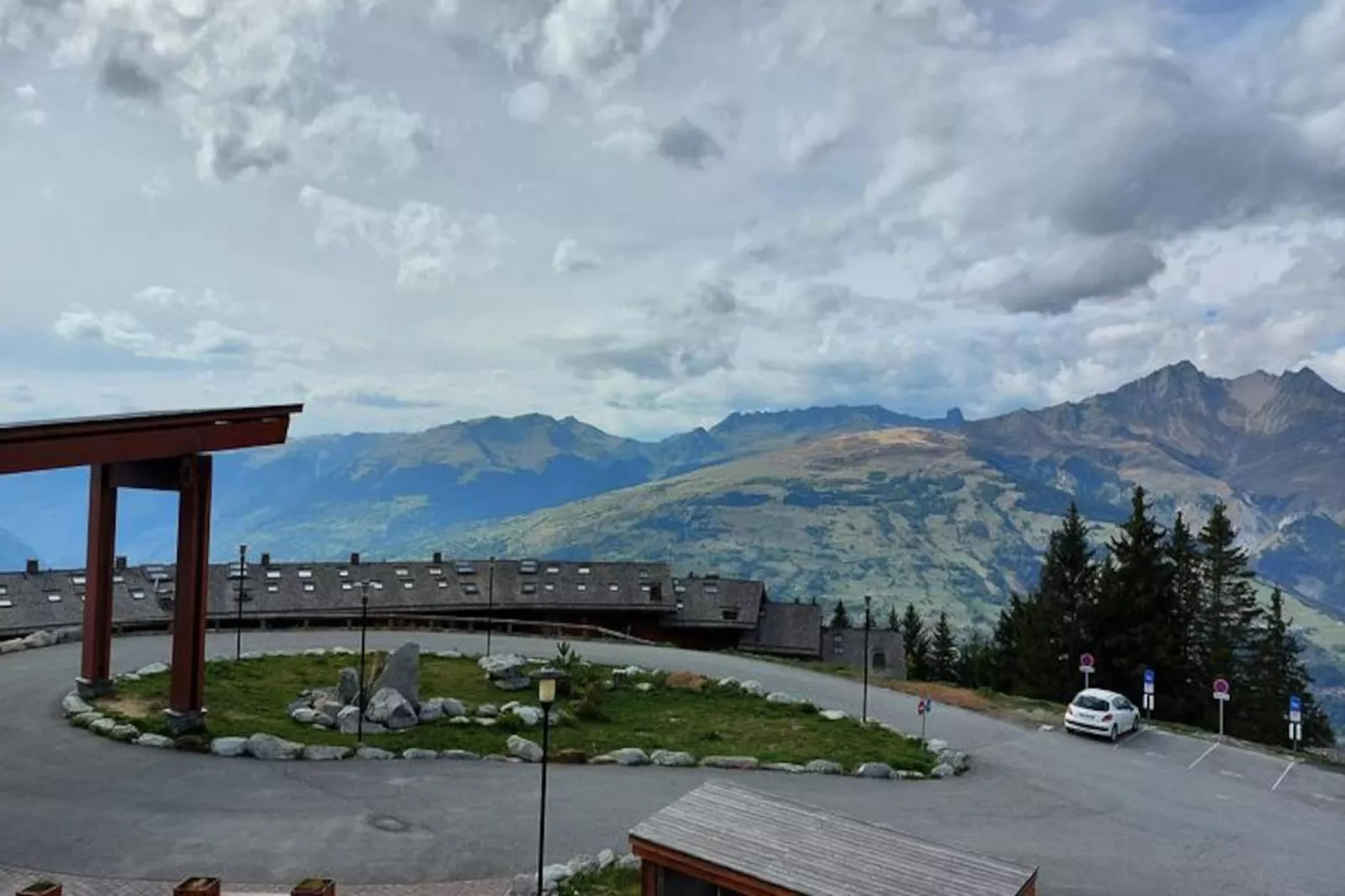 Résidence Les Souverains-Niet-getagd