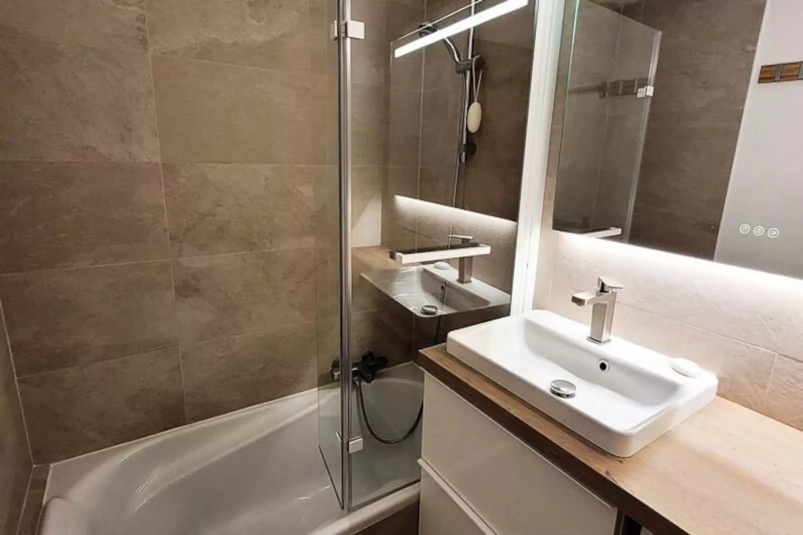 Résidence Helios-Niet-getagd