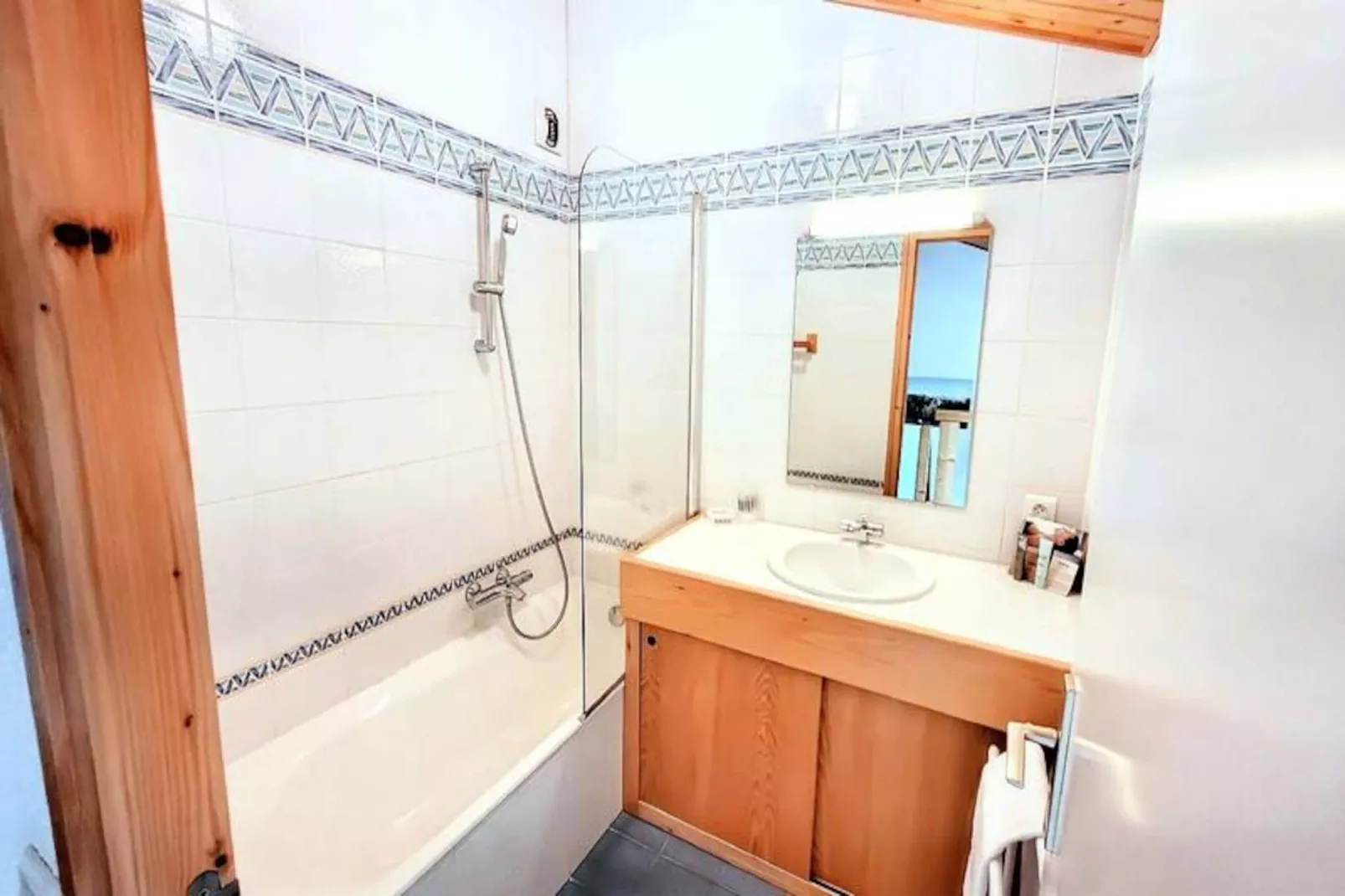 Résidence Chavaniou-Niet-getagd