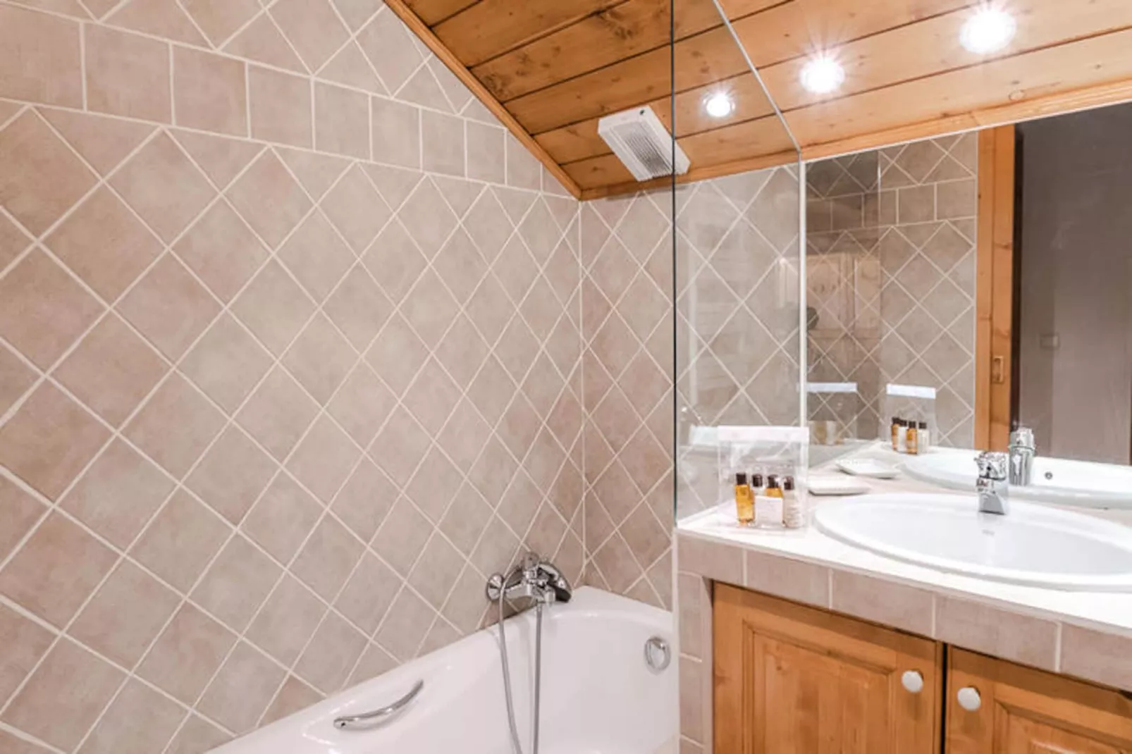 Chalets Du Savoy-Niet-getagd