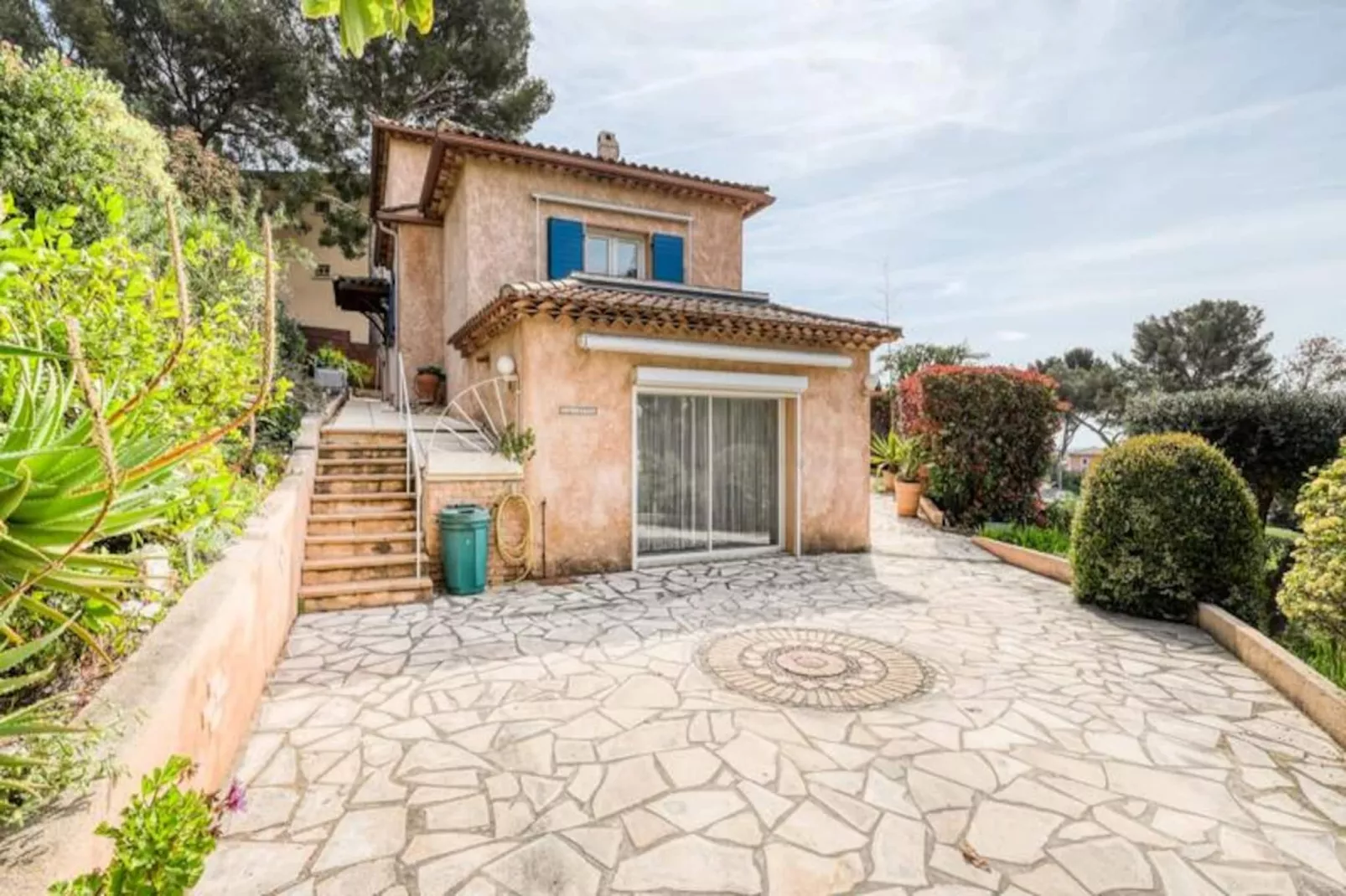 Résidence Vacances En Famille: Maison Avec Piscine & Vue Mer-Niet-getagd