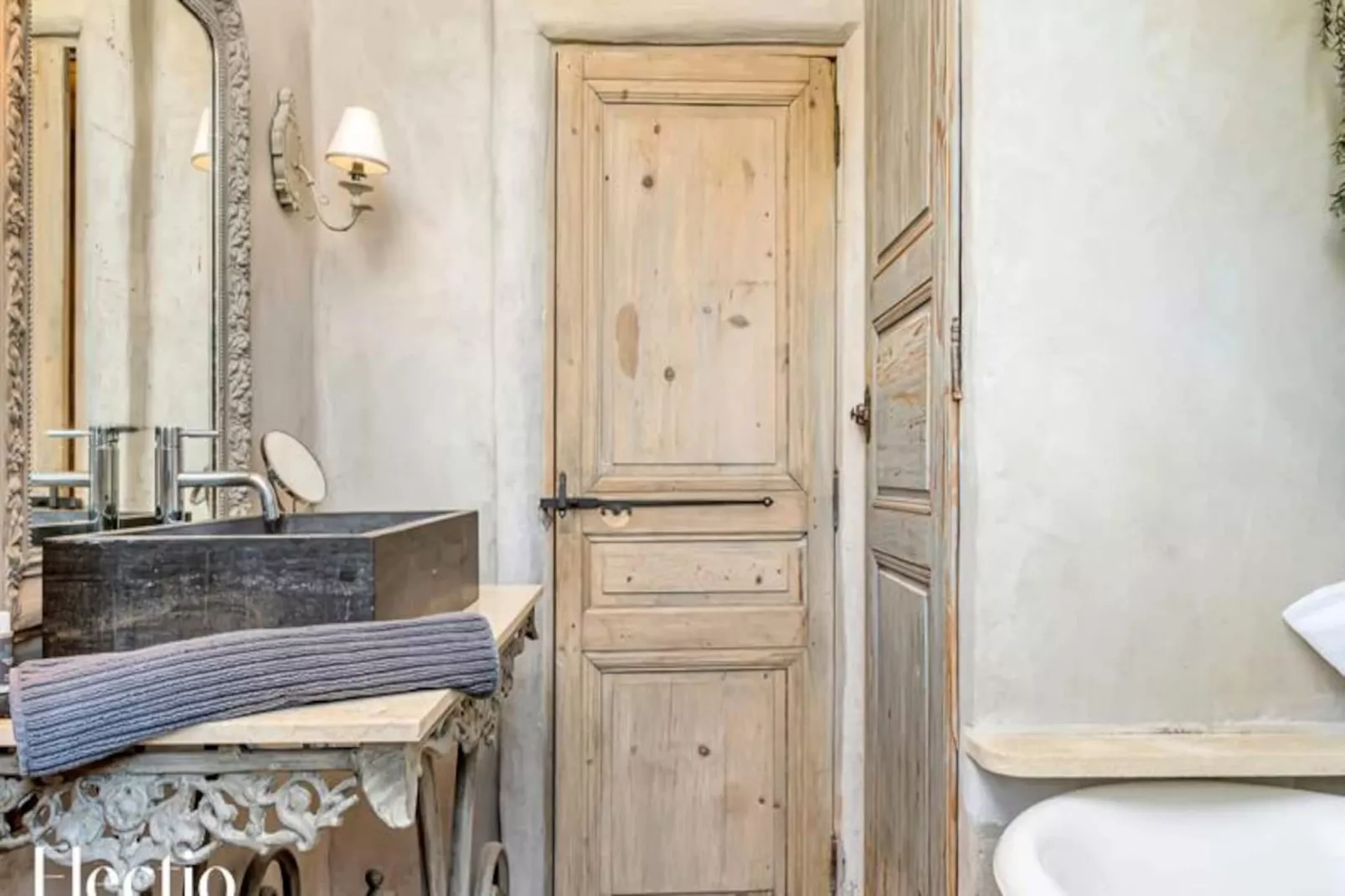 Loggia 9 Pin | R&eacute;sidence Les Petitons-Niet-getagd