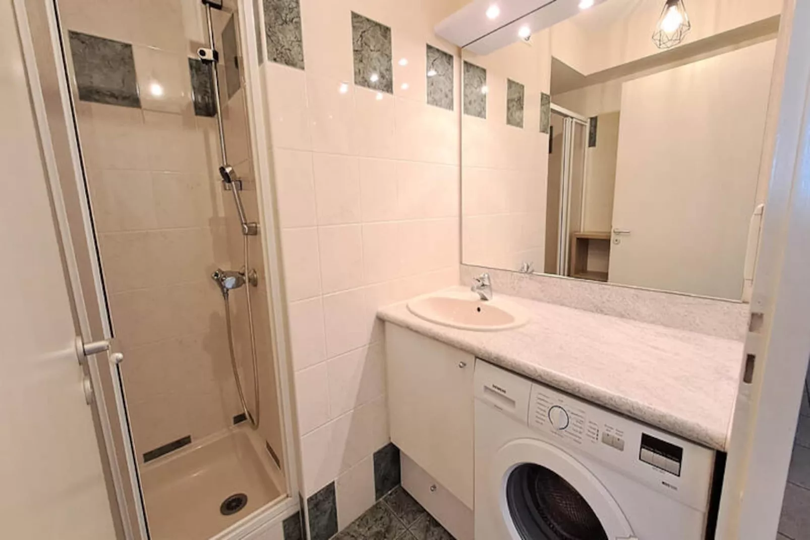 Appartements à Les Sables d'Olonne-Niet-getagd