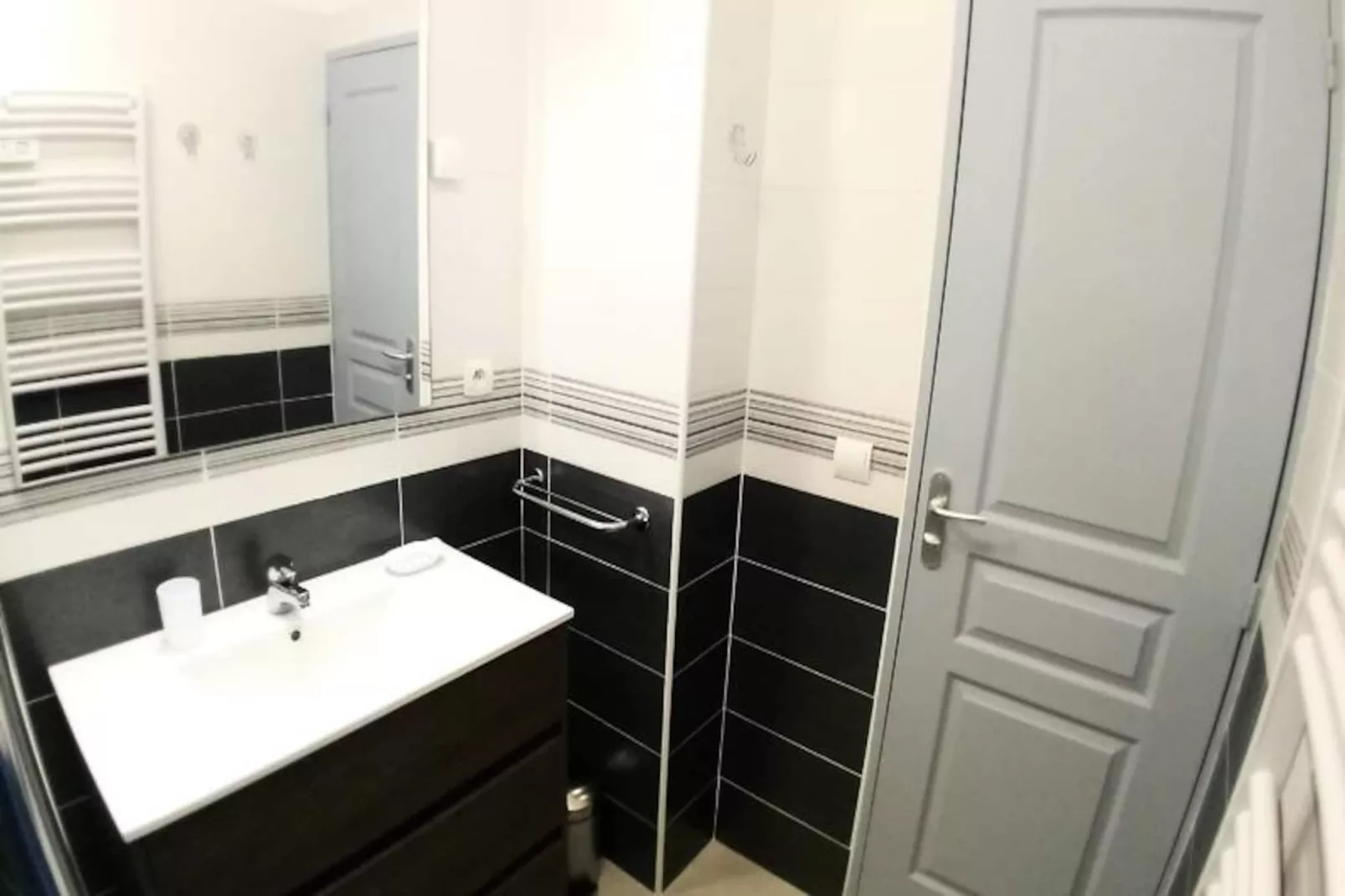 Les Appartements d'Etoiles d'Orion by Ateya-Niet-getagd