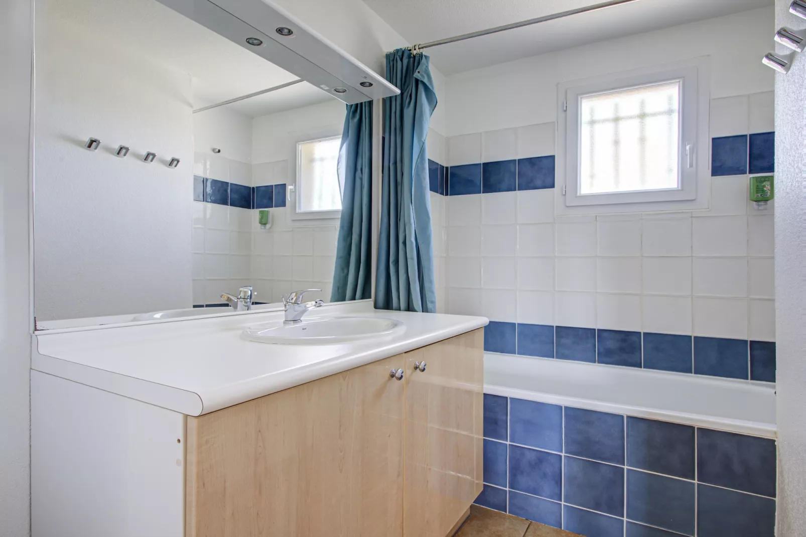 P. Minervois S N°06 - Villa 4P8-Badkamer