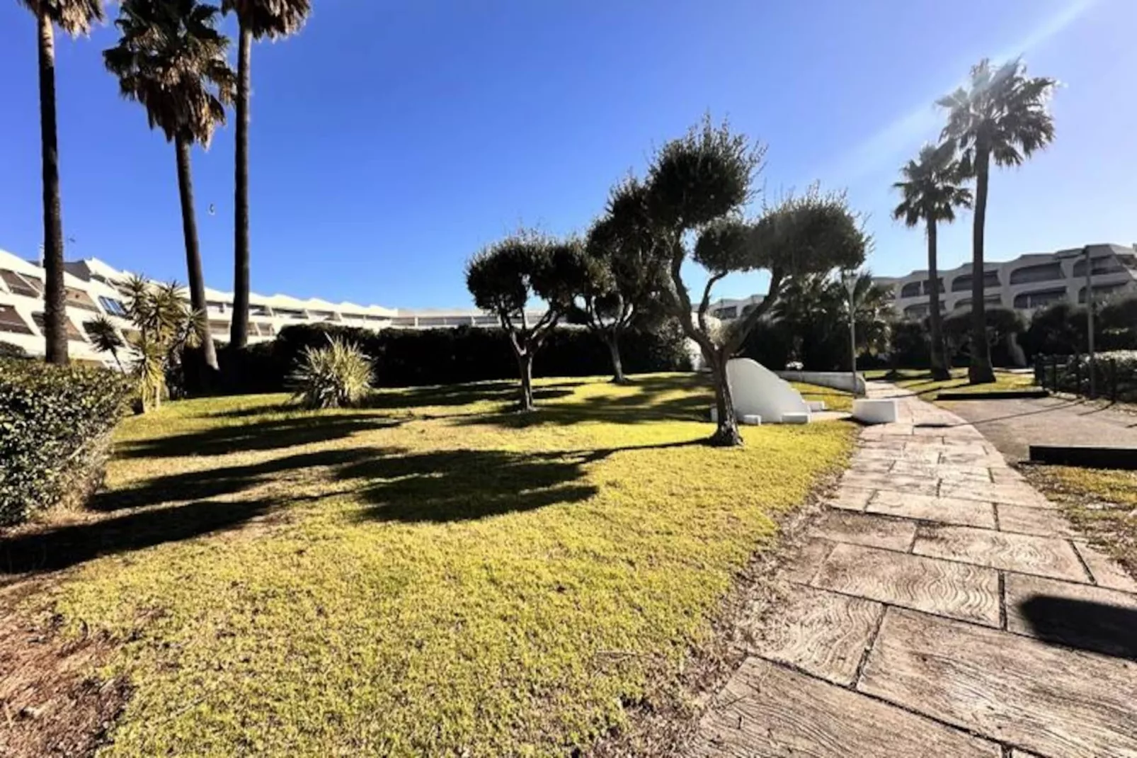 Résidence Les Coquillages -  Studio Dans R&eacute;sidence Avec Piscine Au Grau Du Roi-Niet-getagd