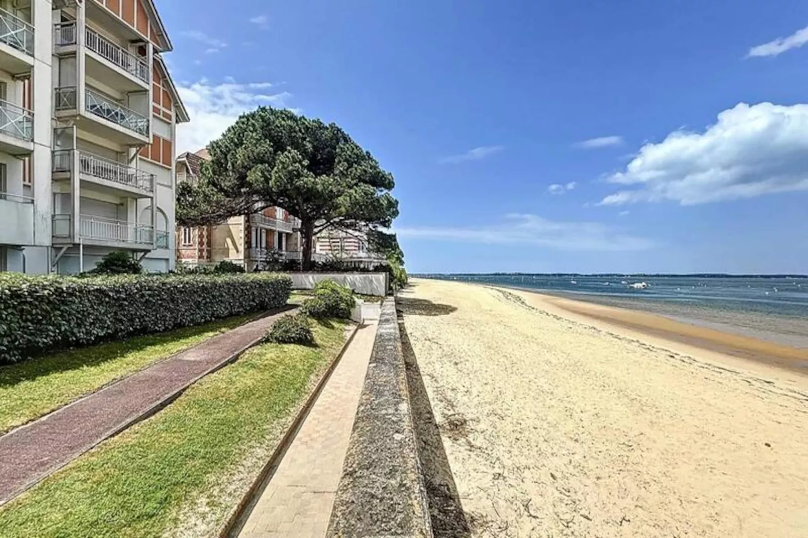 Résidence Anthinéa-Niet-getagd