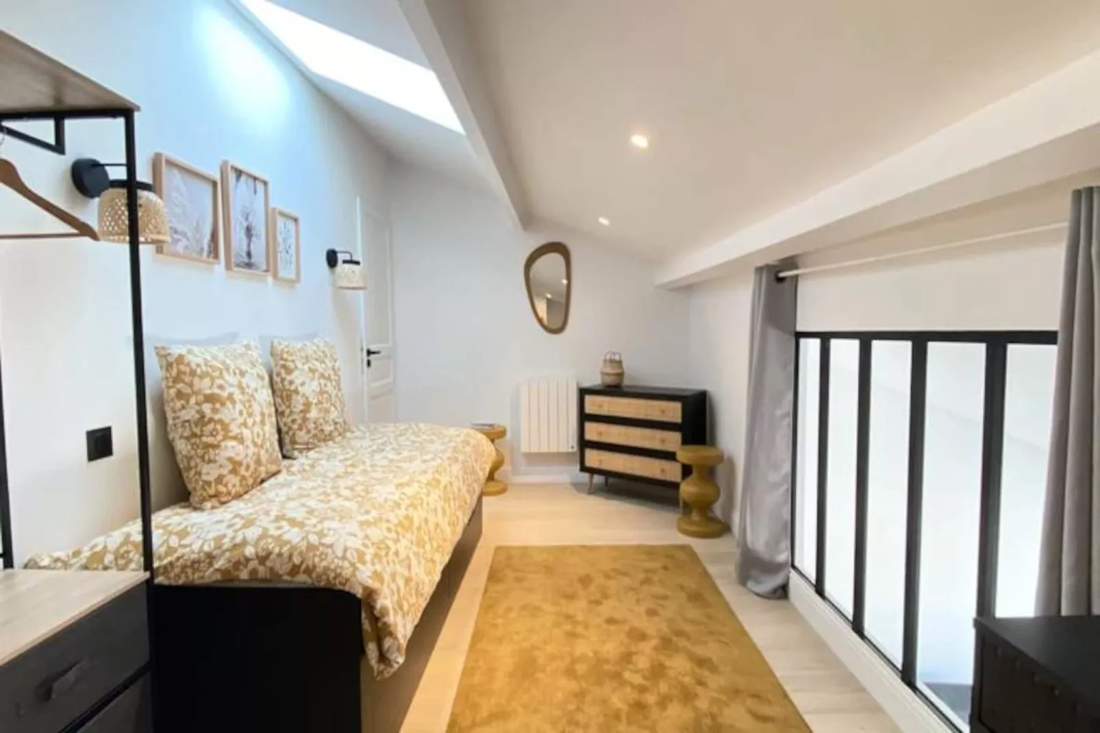 Duplex Prestigieux Au C&oelig;ur Du Triangle D&rsquo;or-Niet-getagd