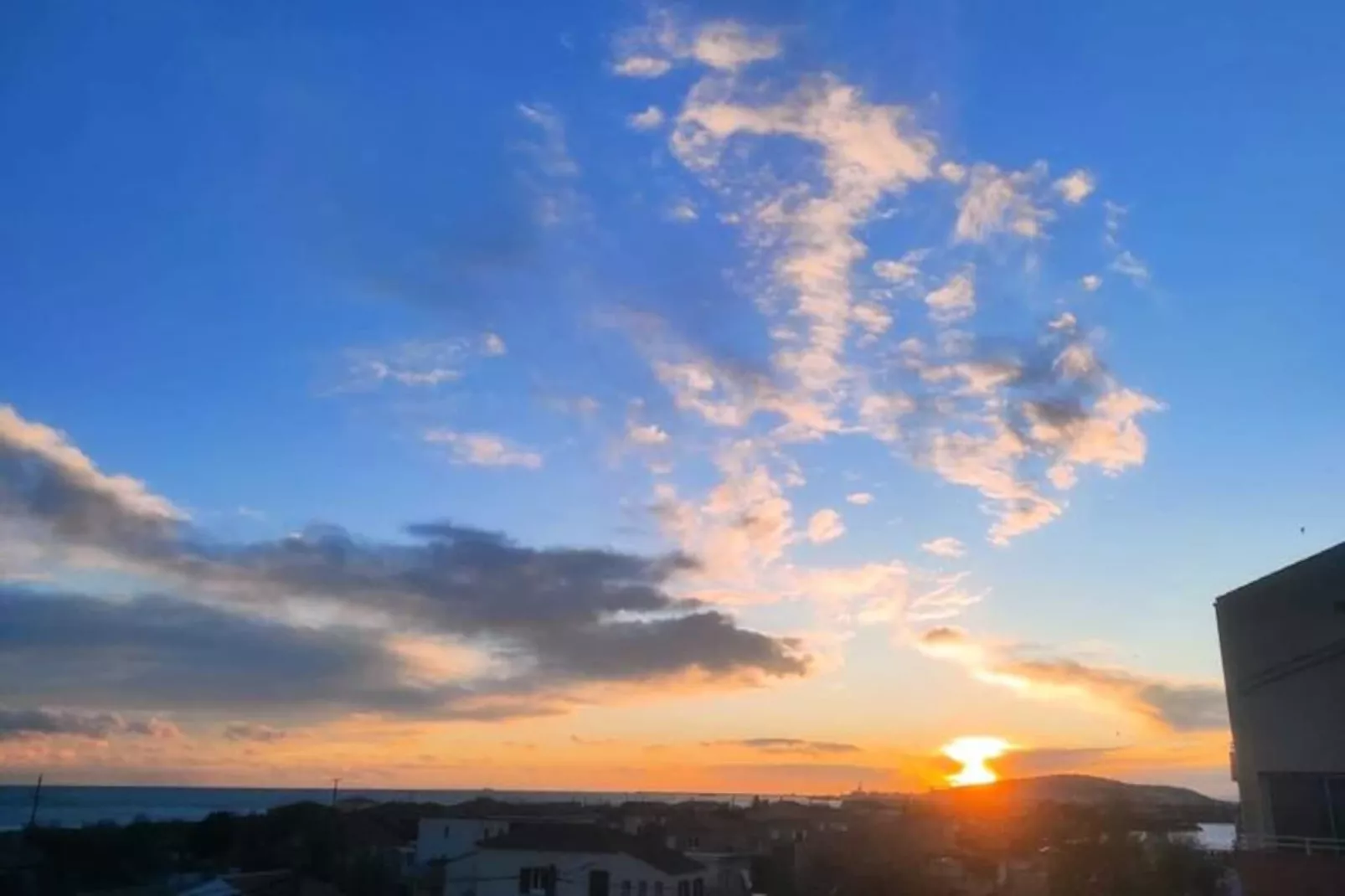 Terrasse Panoramique &agrave; 180&deg; Vue Mer Et &eacute;tang-Niet-getagd
