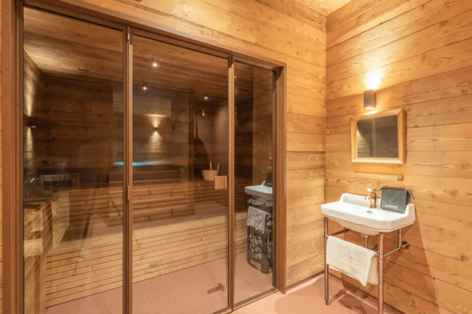 Chalet Loup-Niet-getagd