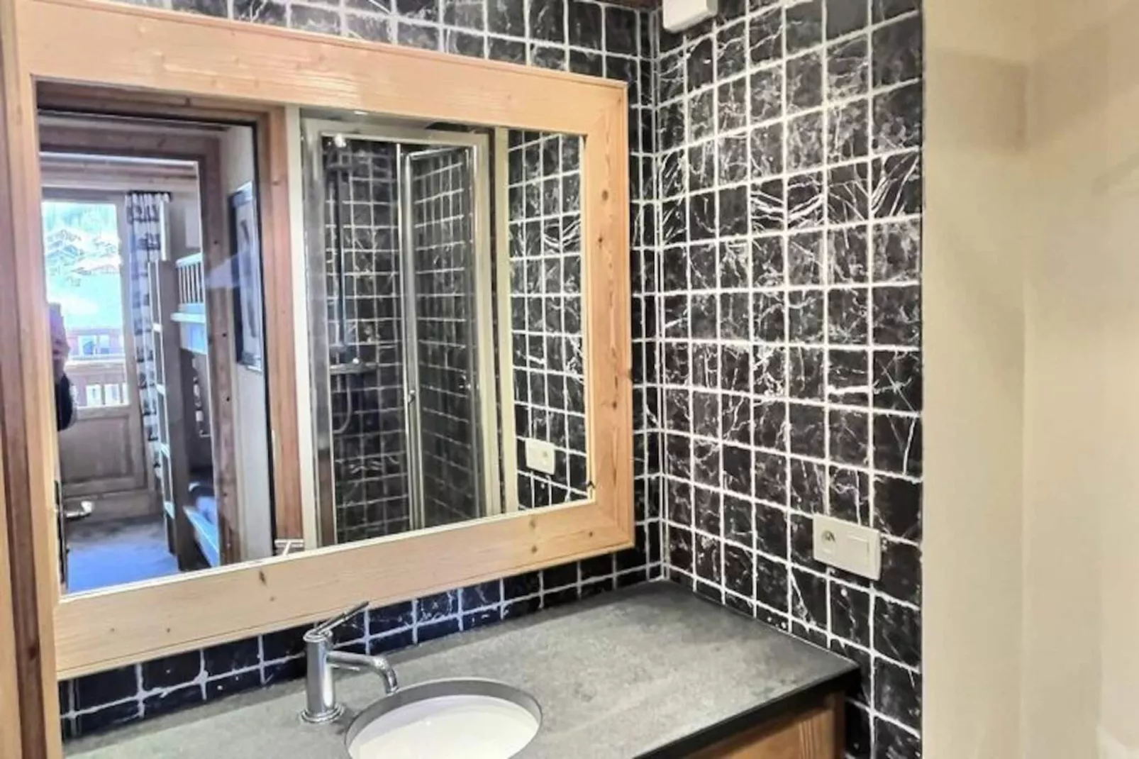 Résidence Aquila-Niet-getagd