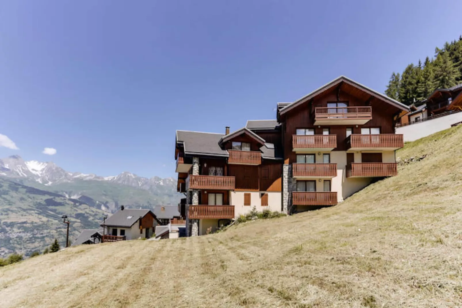 Résidence Tetras-Niet-getagd